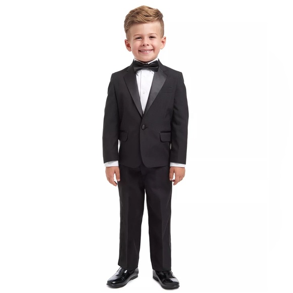 Nautica 4-Piece Tuxedo Suit, Shirt & Bowtie, Boys Size 7